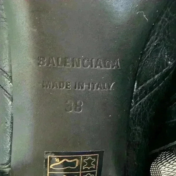 NWT BALENZIAGA Carole leather Bootie size 8 - Picture 9 of 10